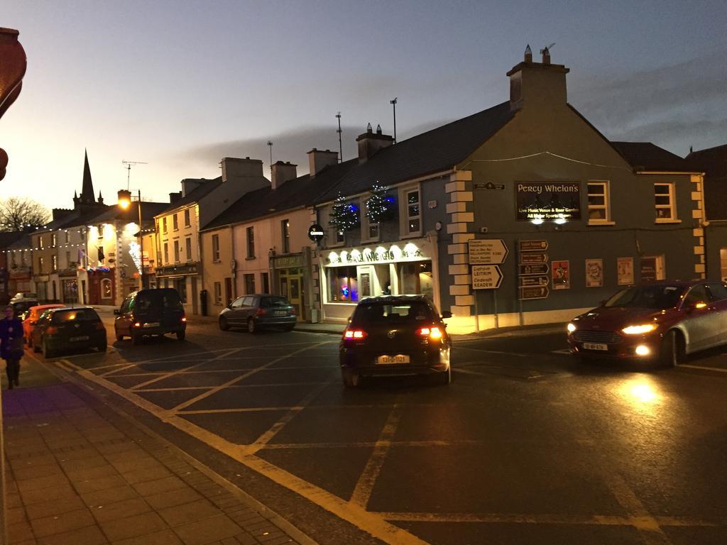 Leitrim Inn Carrick on Shannon Kültér fotó