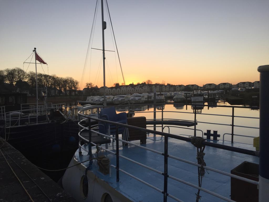 Leitrim Inn Carrick on Shannon Kültér fotó