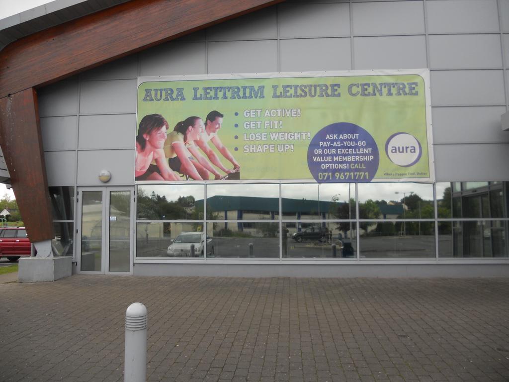 Leitrim Inn Carrick on Shannon Kültér fotó