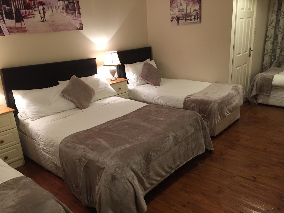 Leitrim Inn Carrick on Shannon Kültér fotó