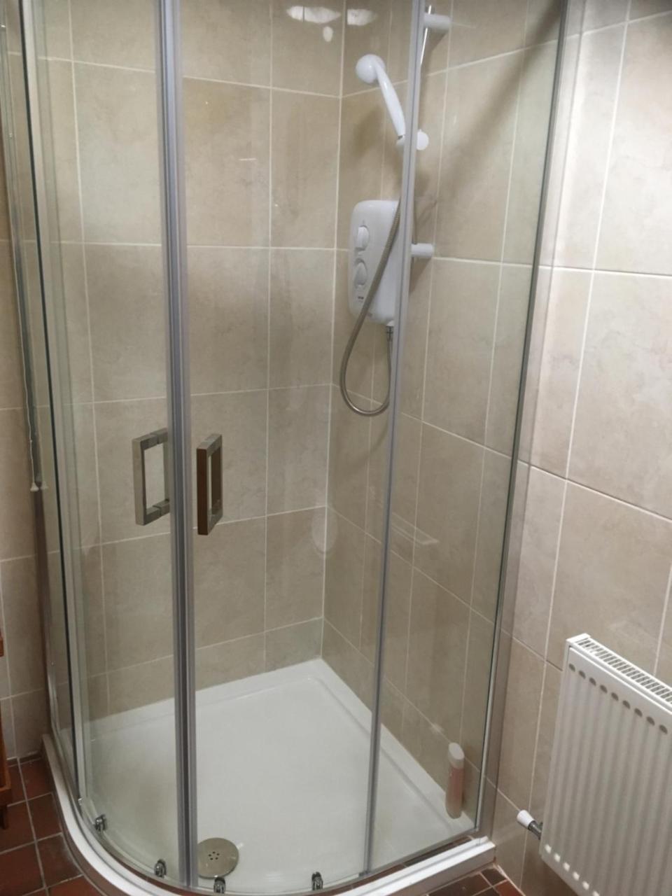 Leitrim Inn Carrick on Shannon Kültér fotó